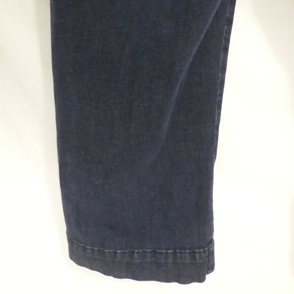 LEE - Style Wrap | size 14 medium | Blue Denim - Jean Capri Pants - Picture 15 of 16